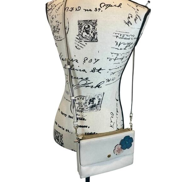 COACH CROSSBODY TEA ROSE WILLOW LEATHER CHALK COLOR VERSATILE ICONIC - Picture 11 of 16